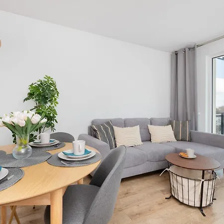 Osiedle Latarnikow By Renters Apartment *