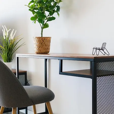 Osiedle Latarnikow By Renters Apartment *
